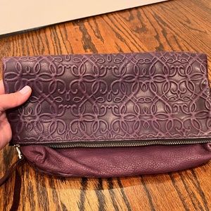 Like new! Purple leather Alex & Ani clutch